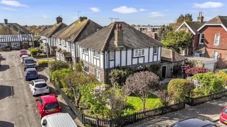 95 Lansdowne Road007.JPG
