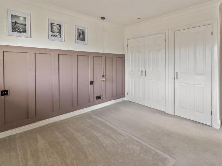 12 Poling Close-003.JPG