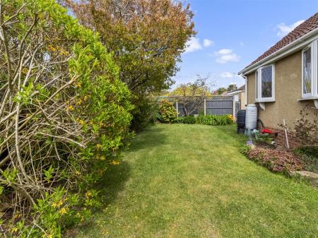 8 Rothesay Close-019.JPG