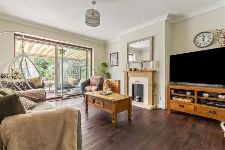 66 Adur Avenue-008.JPG