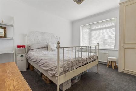 66 Adur Avenue-004.JPG