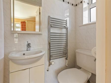 9 Sandown Avenue-015.JPG