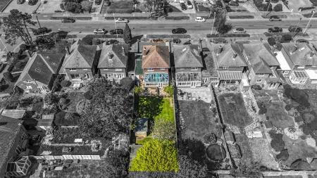 81 Palatine Road-002bw.jpg