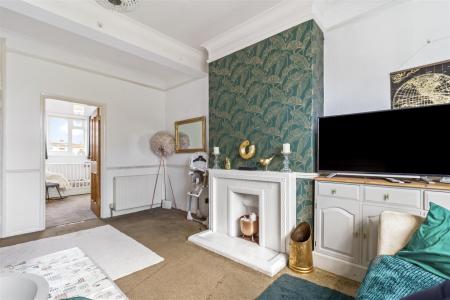 3a Strand Parade new shots-010.JPG