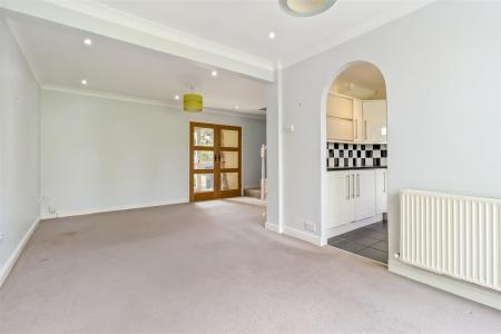 4 Canberra Road-006.JPG