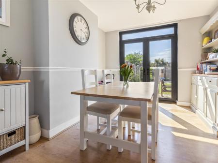105 Durrington Lane-007.JPG