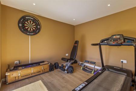 7 Chancton View Road-025.JPG