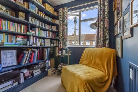 7 Chancton View Road-014.JPG