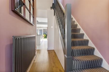 7 Chancton View Road-019.JPG