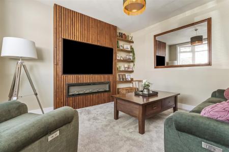 7 Chancton View Road-001.JPG