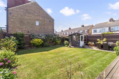 7 Chancton View Road-021.JPG