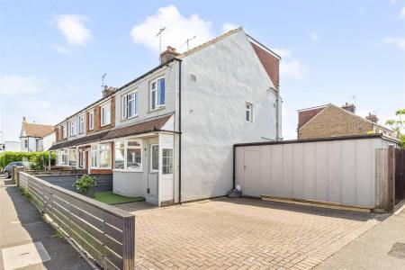 7 Chancton View Road-028.JPG