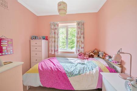 Dulwich Way - Bed 3.jpg