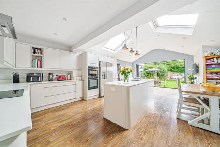 Dulwich Way - Kitchen.jpg