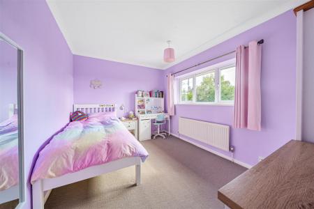 Dulwich Way - Bed 2.jpg