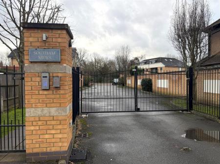 Southam Mews - gated entrance.jpg