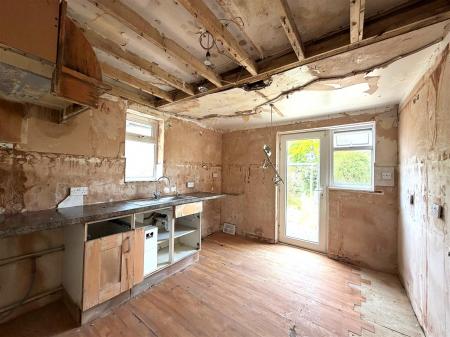 Sherborne Way - Kitchen.jpg