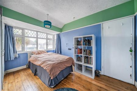 Barton Way - Bed 1.jpg