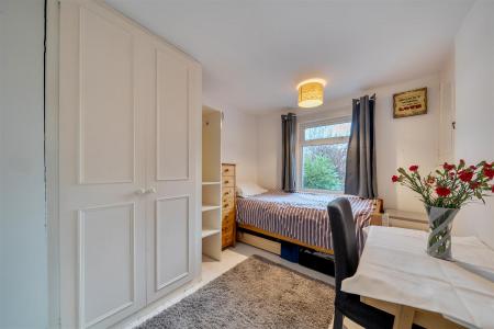 New Road - Bed 2a.jpg