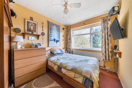 Durrants Drive - Bed 4.jpg