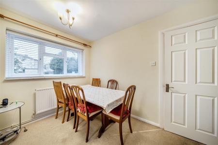 Grove Crescent - Dining room 1.jpg