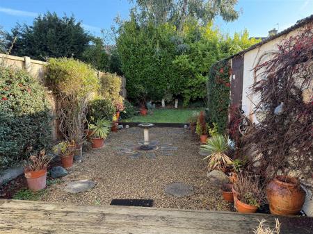 Watford Road - Garden.jpg