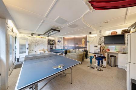 Baldwins Lane - Games Room (2).jpg