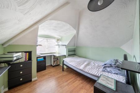 Baldwins Lane - Loft room.jpg