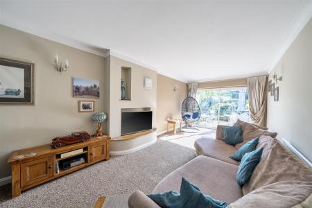 Baldwins Lane - Lounge.jpg