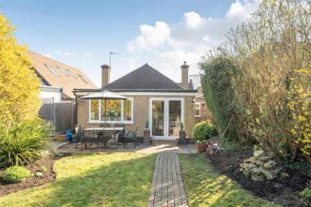 Durrants Drive - Rear 1.jpg