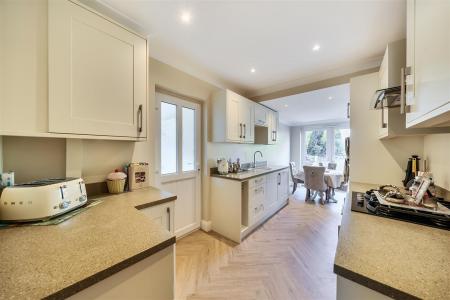 Durrants Drive - Kitchen.jpg