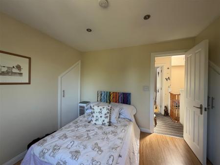 Bedroom Loft.jpg