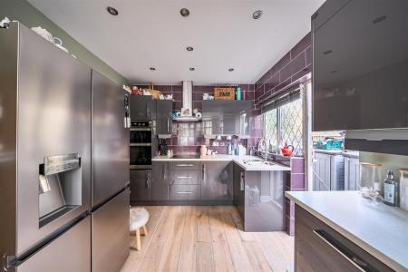 Frankland Road - Kitchen Diner 1.jpg