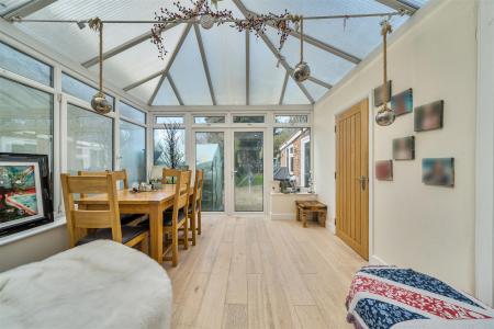 Frankland Road - Conservatory 1.jpg