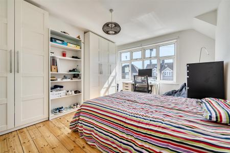 Baldwins Lane - Bed 2.jpg