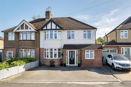 Kenilworth Drive - Front 1.jpg