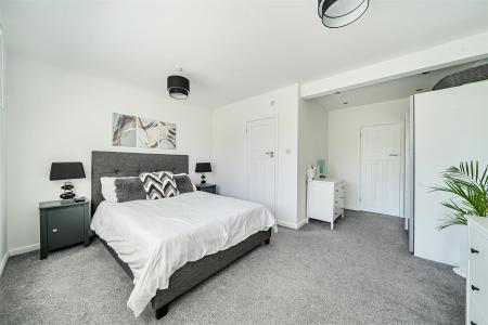 Kenilworth Drive - Bed 1.jpg