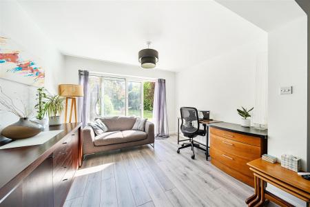 Kenilworth Drive - Rec.jpg