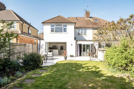 Kenilworth Drive - Rear 1.jpg