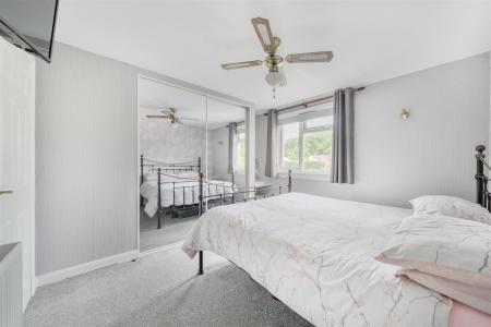 Links Way - Bed 1.jpg