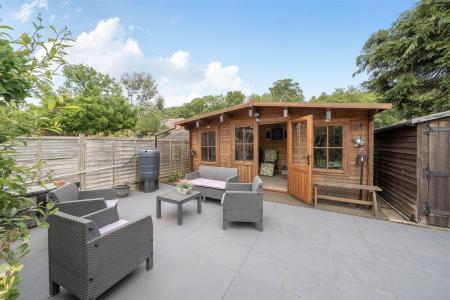 Links Way - Garden Room.jpg