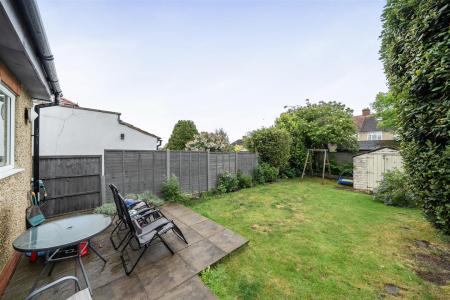 Beechcroft Avenue - Garden 1.jpg