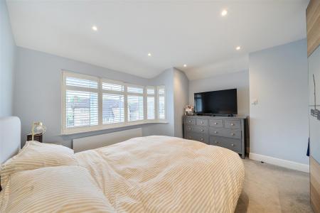Beechcroft Avenue - Bed 1 (2).jpg