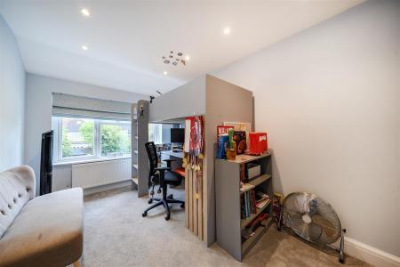 Beechcroft Avenue - Bed 2.jpg
