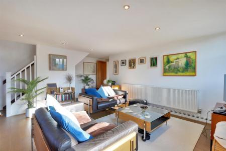 Sitting/Dining Room