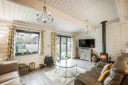 Whispers Cabin -20.jpg