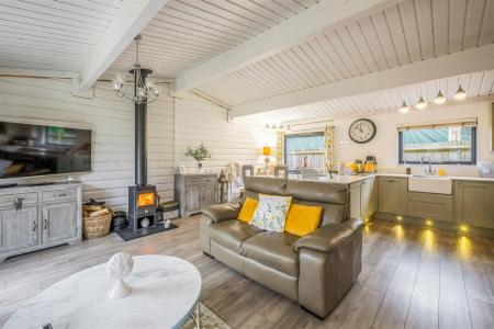 Whispers Cabin -22.jpg