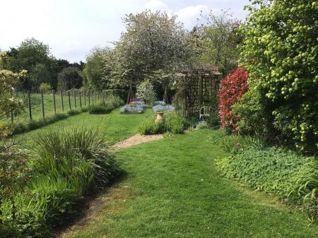 48 brookmead new garden 3.jpg