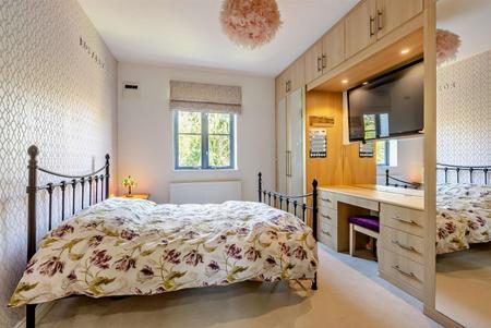 8641650-interior03-800.jpg