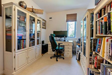 8641650-interior07-800.jpg